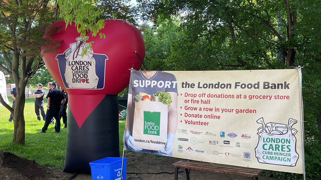 Header image for the article London Cares Curb Hunger food drive collects over 75,000 pounds of food