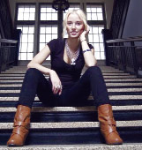 Londoner Liz Trinnear has made it to the final four of MuchMusic's VJ search competition.