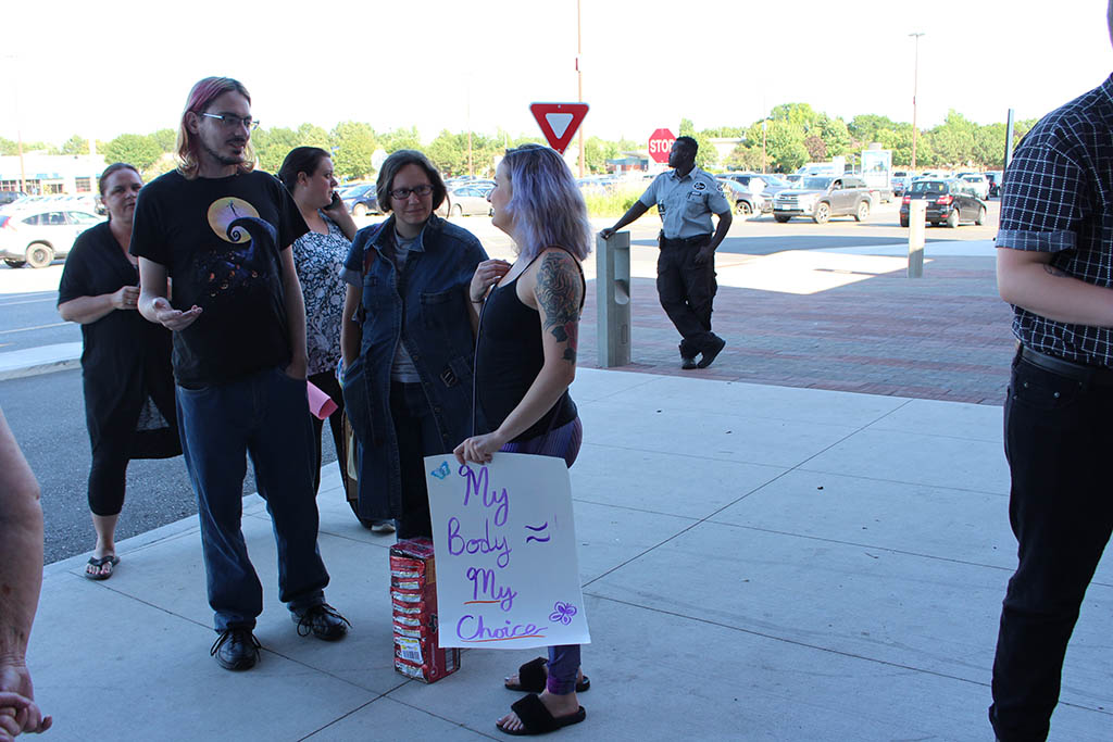 Protesters at Unplanned screening