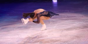 World Class figure skaters treat London crowd photos