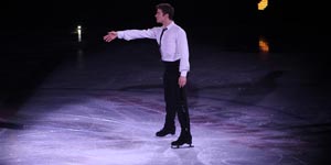 World Class figure skaters treat London crowd photos