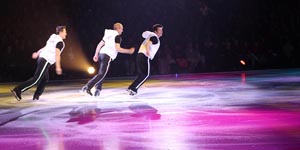 World Class figure skaters treat London crowd photos